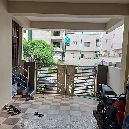 Sri Govinda Nilayam Home Stay 1 Visakhapatnam Extérieur photo