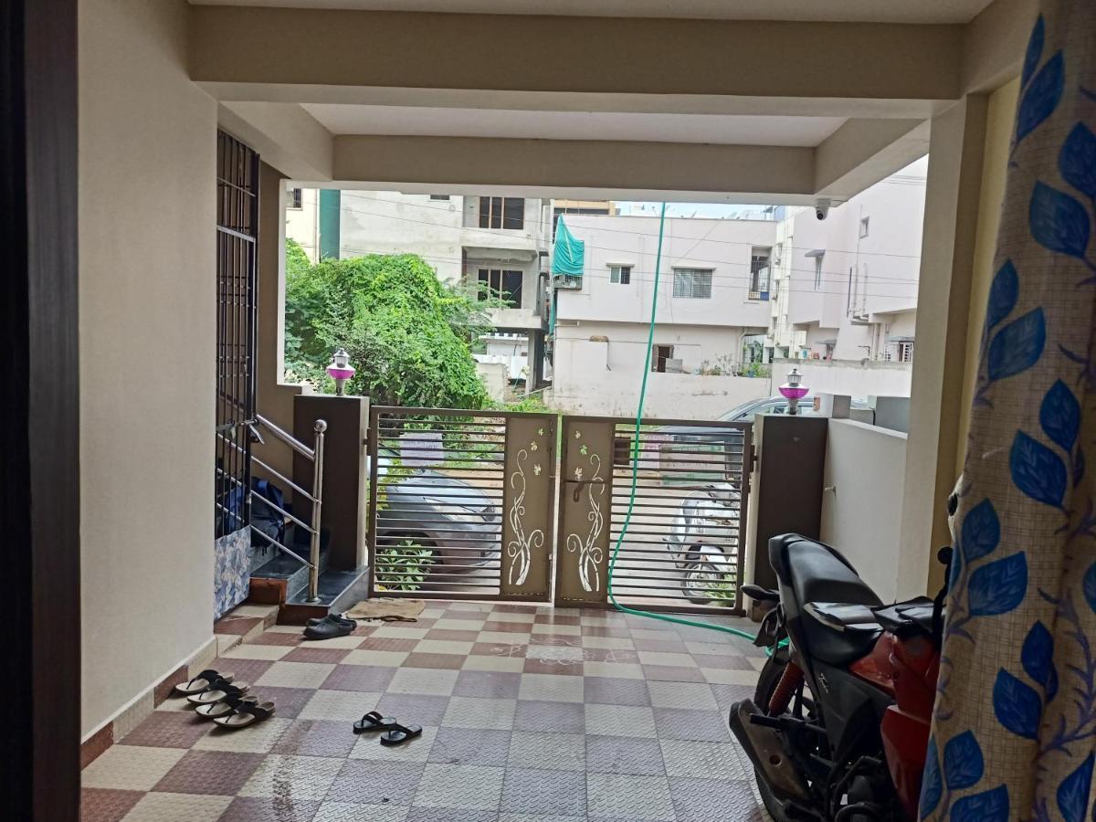 Sri Govinda Nilayam Home Stay 1 Visakhapatnam Extérieur photo